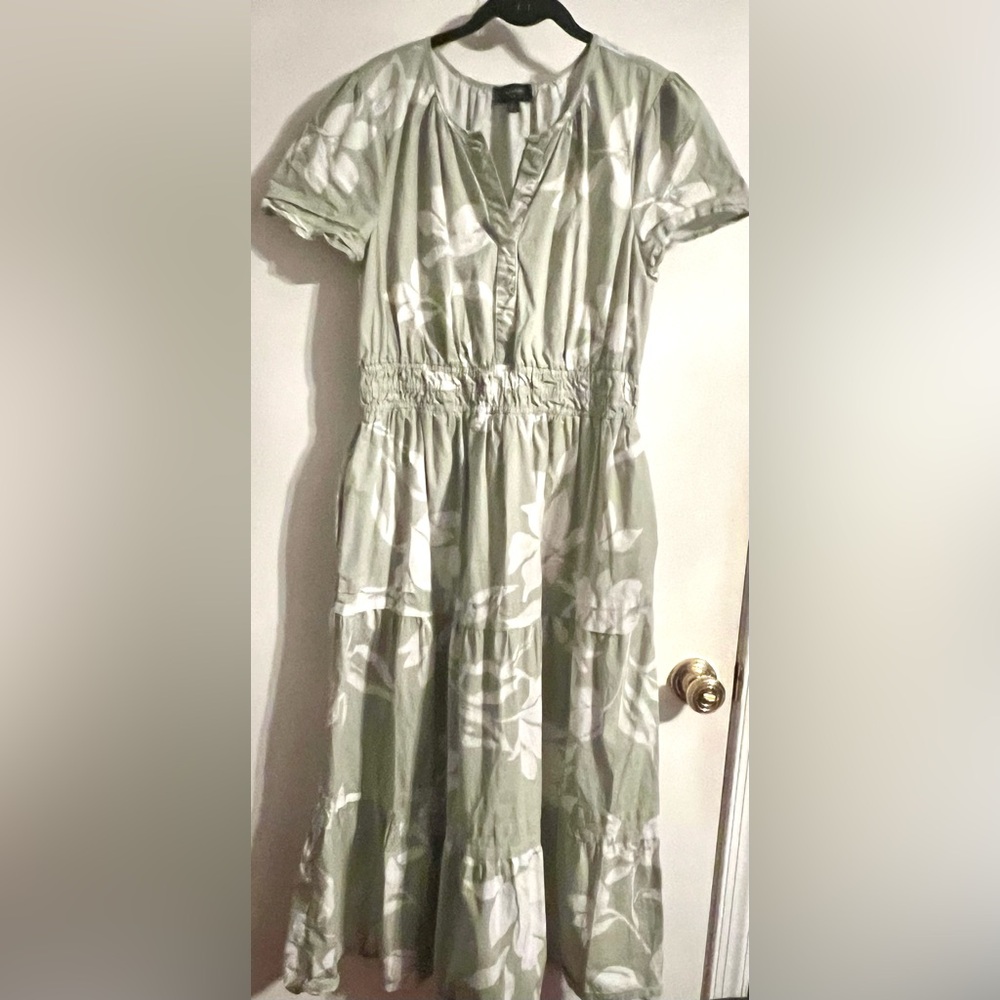 Tahari ASL Light Leaf Green Floral print Tiered Cotton‎ Maxi Dress-Size Large